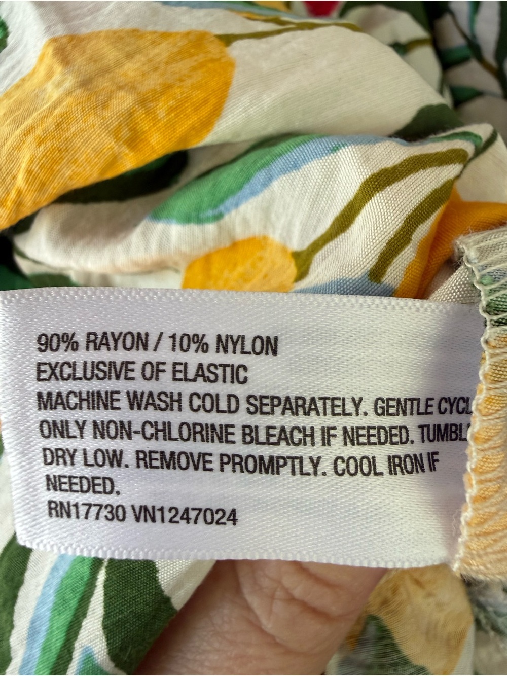 Old Navy White Maxi Dress with Yellow Lemon & Green Leaf Print - Picture 4 of 4